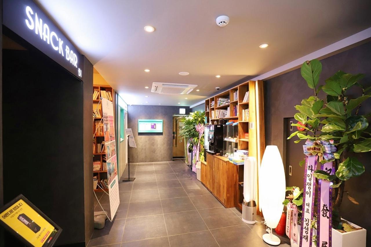 Hotel In Cafe Doksan Seul Dış mekan fotoğraf