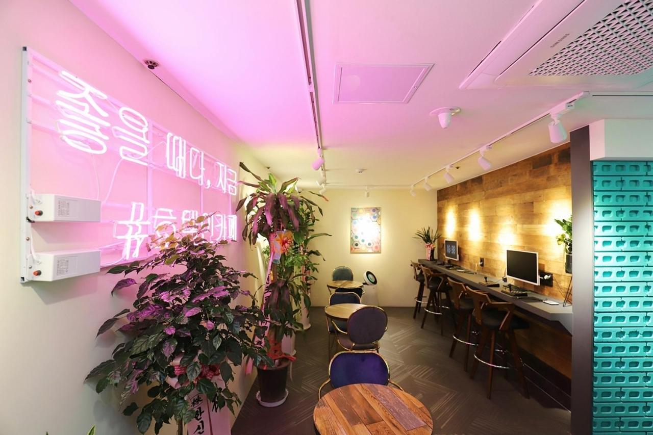 Hotel In Cafe Doksan Seul Dış mekan fotoğraf